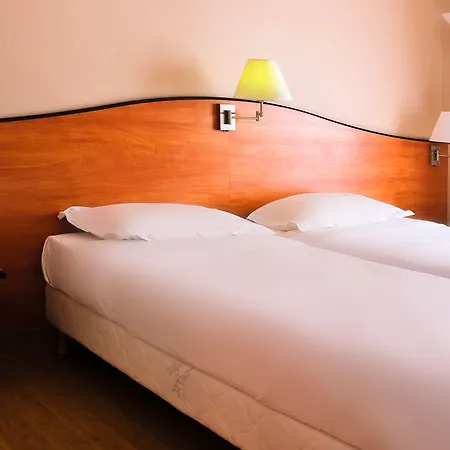 Eden Montmartre Отель 3*