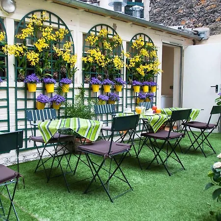 Отель Eden Montmartre 3*