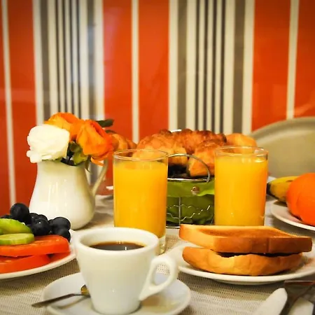 Hotel Eden Montmartre 3*