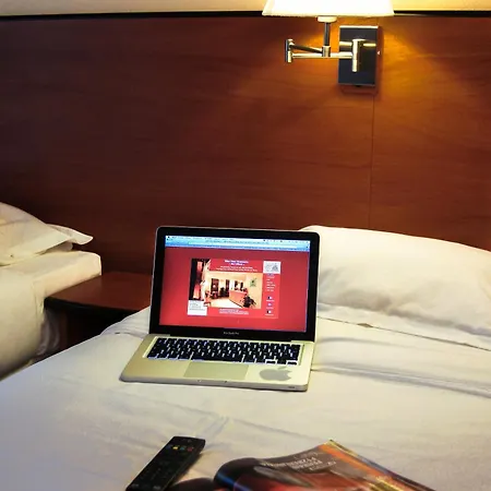 Hotel Eden Montmartre Paris