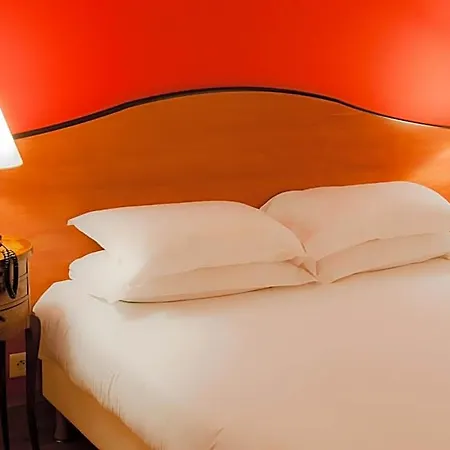 Eden Montmartre Hotel 3*