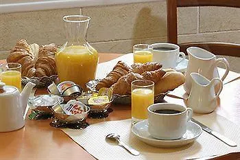 Eden Montmartre Hotel Paříž
