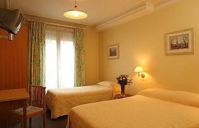 Eden Montmartre Hotel