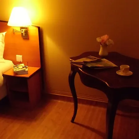 Hotel Eden Montmartre Paris