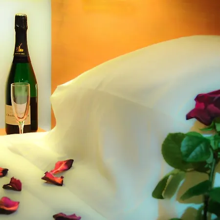 Hotel Eden Montmartre 3*