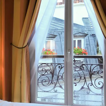 Eden Montmartre