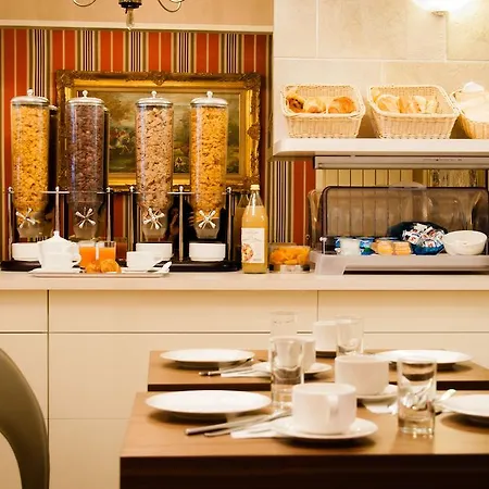 Hotel Eden Montmartre 3*