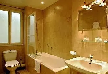 Отель Eden Montmartre 3*