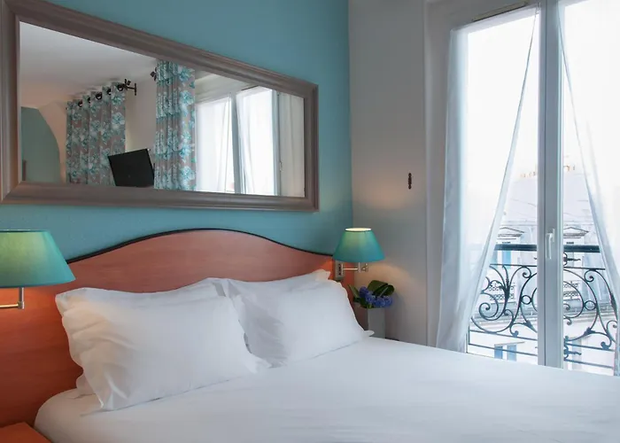 Отель Eden Montmartre