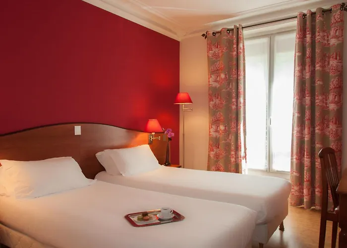 Отель Eden Montmartre