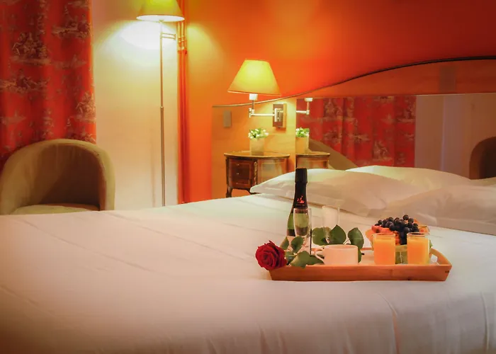 Отель Eden Montmartre