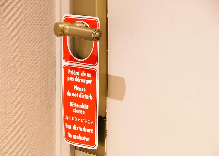 Eden Montmartre 3* Париж