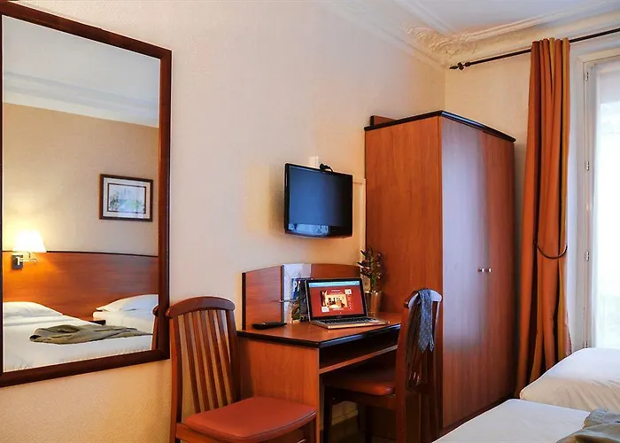 Hotel Eden Montmartre 3*