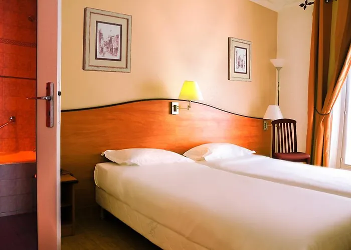 Eden Montmartre 3* Париж