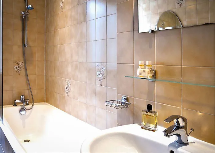 Hotel Eden Montmartre 3*