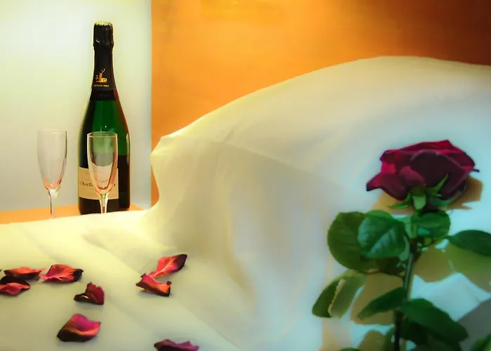 Hotel Eden Montmartre 3*